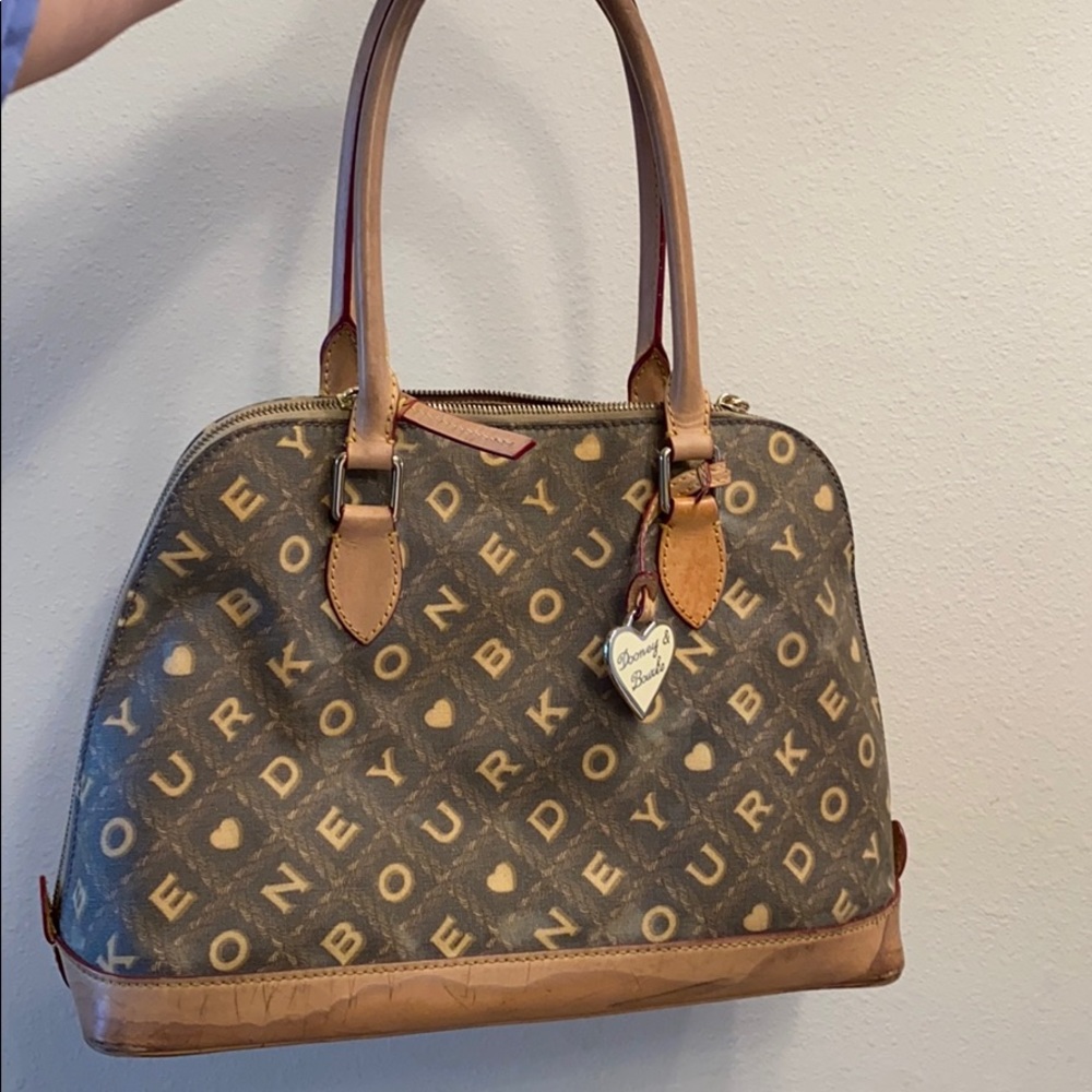 Dooney & bourke authentic purse